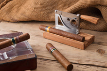 Indlæs billede til gallerivisning Saladini Bord Cigarklipper Oliventræ